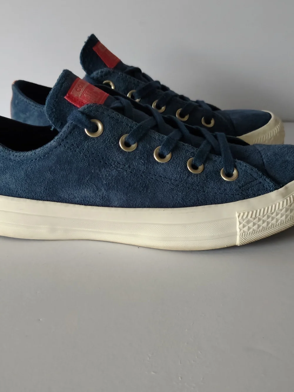 Converse Women's 6 Navy Suede Low-Top Sneakers with Pink Tongue & Stripe Accent